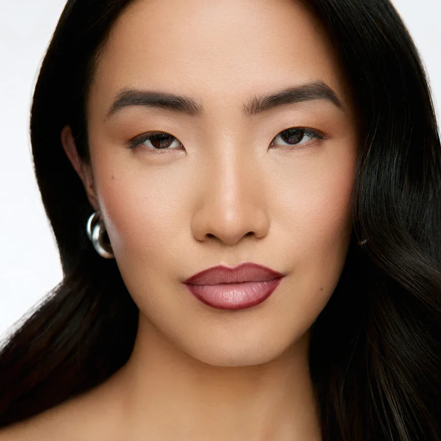 Full-Lip Contour Liner