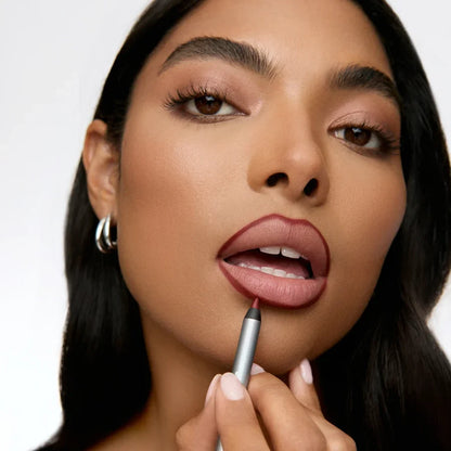 Full-Lip Contour Liner